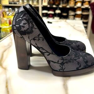 Gucci Platform Lace Pumps